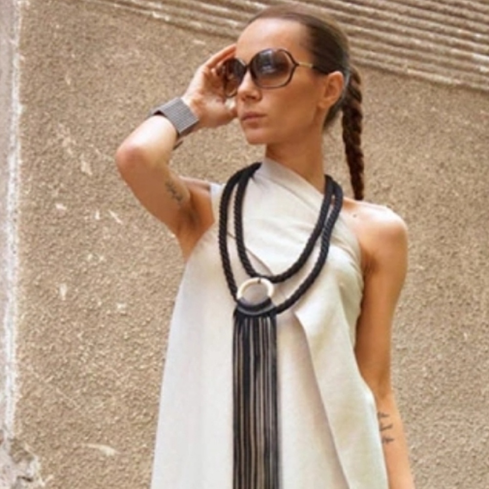 Sleeveless dress